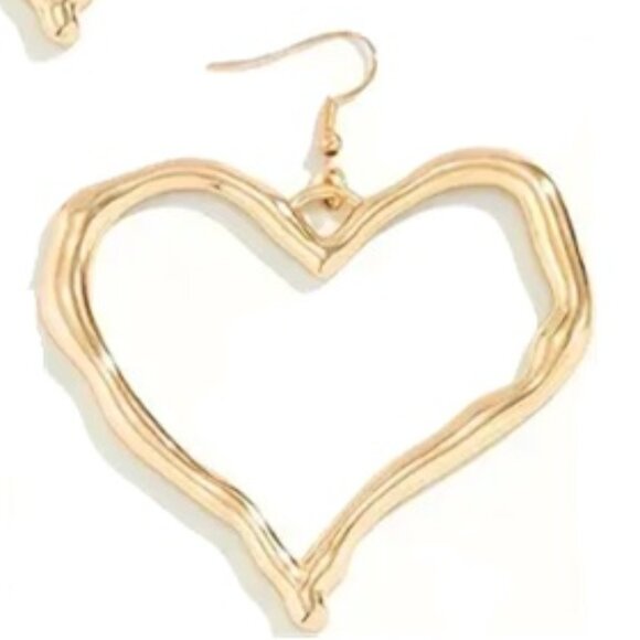 Oversized Large Design Heart Gold Electro-Plated Statement Earrings - Picture 3 of 3